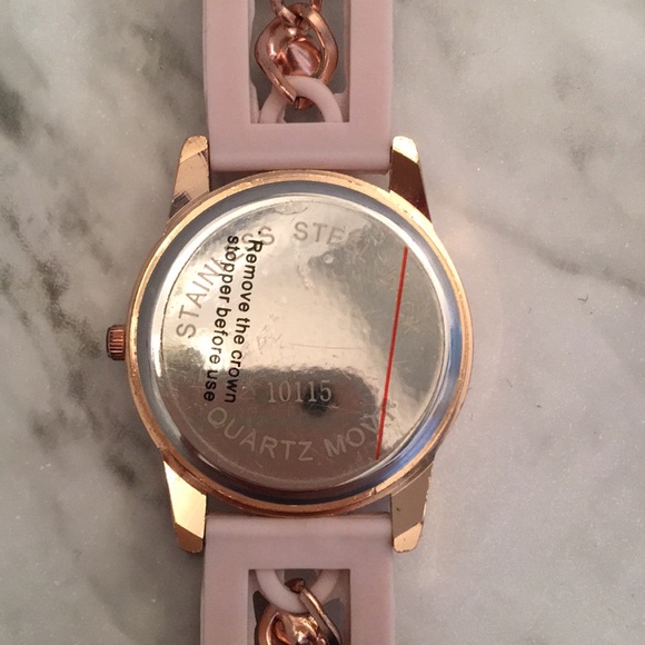 Pink and rose gold watch - Picture 3 of 4
